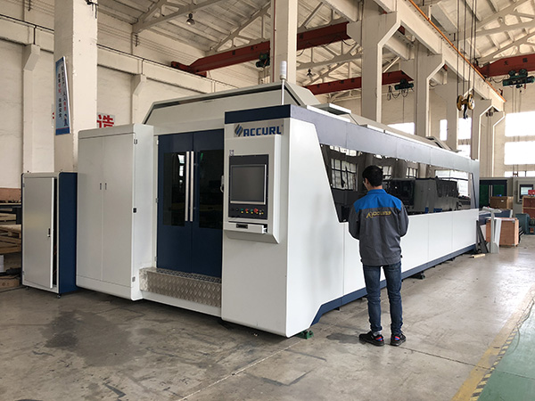Accurl 1000W 2000W 3000W 4kw macchine per taglio laser in fibra di metallo