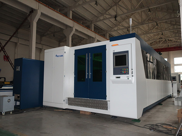 Tagliatrice del laser della fibra dell'acciaio inossidabile per la lamina di metallo 4000x2000mm